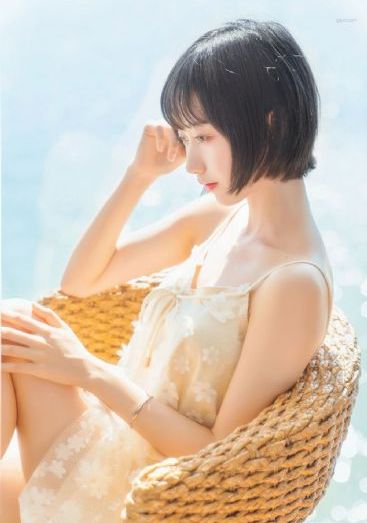 《隔壁女邻居》完整版