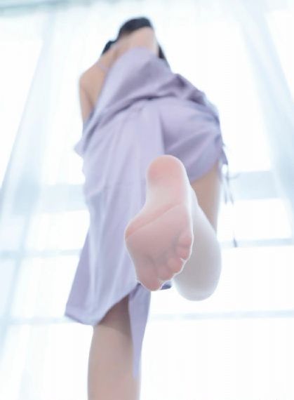 师尊被迫张腿承欢男男h图