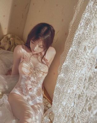湿润的女人在线观看